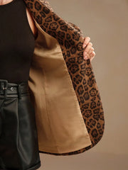 Marie-Claire | Ensfarvet Blazer med Leopardprint