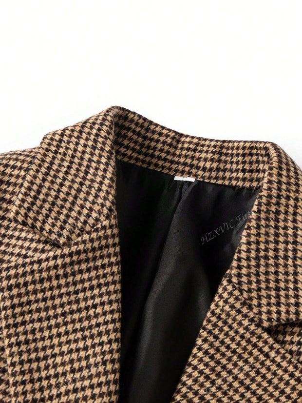 Mathilde | Brun Rute Blazer med Enkel Knaplukning