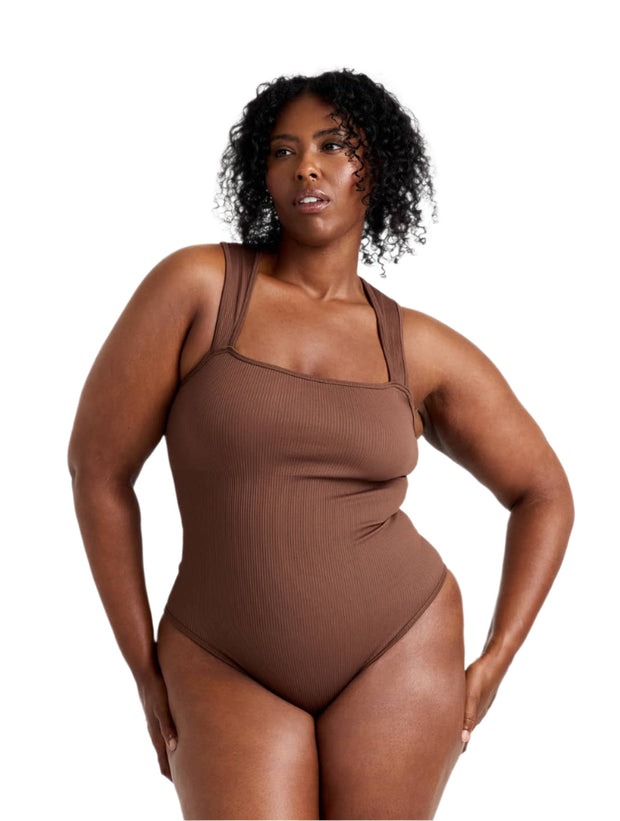 Ribbet bodysuit med firkantet halsudskæring