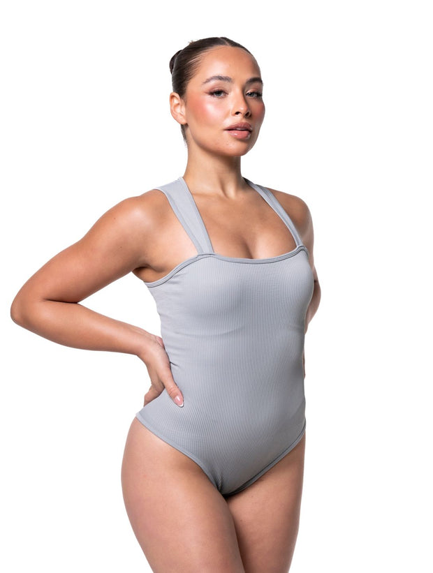 Ribbet bodysuit med firkantet halsudskæring