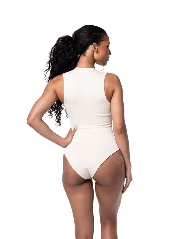 Ribbet bodysuit med firkantet halsudskæring